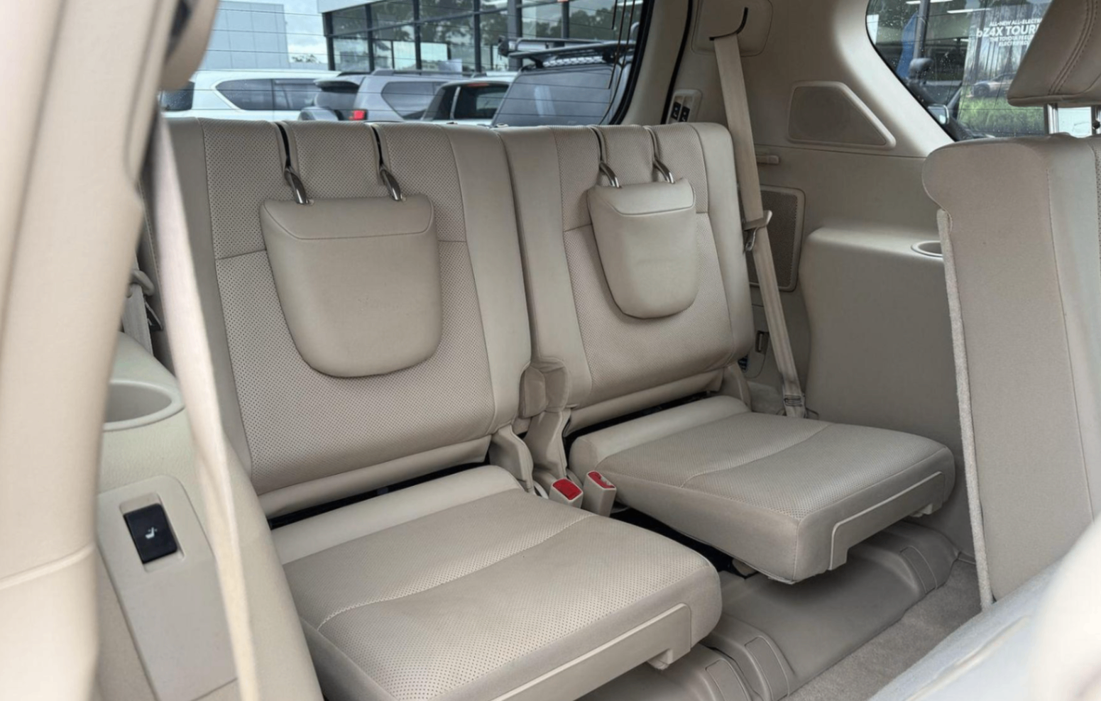 LandCruiser Prado Kakadu 2.8DT 4x4 photo 12 of 29